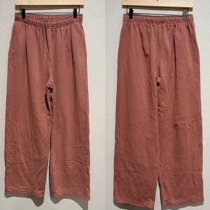 Alo Yoga Accolade Straight Leg Sweatpant SZ M Terracotta